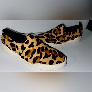 Aquatalia calf fur slides size 10 new